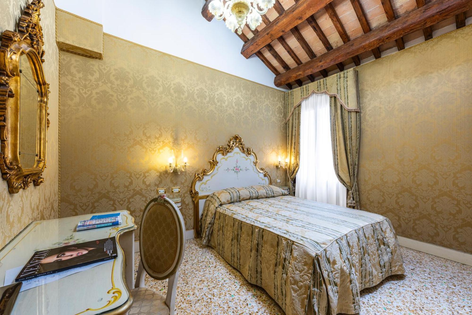 Hotel Ca' Dogaressa Venetië Buitenkant foto